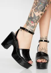 Bombshell Baddie Platform Heels