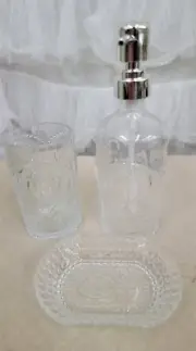 Victorian Trading 3pc Glass Peacock Feather Bath Set 17c