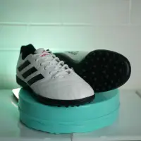 在飛比找蝦皮購物優惠-Adidas ORIGINAL GOLETTO五人制足球鞋E