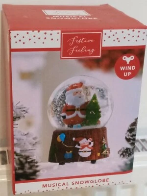 Musical Christmas Snow Globe Xmas Festive Ornament