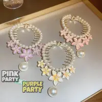 在飛比找蝦皮購物優惠-【PurpleParty】甜美清新 珍珠花朵吊墜髮夾 抓夾 