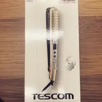 在飛比找蝦皮購物優惠-日本 Tescom TTH2610TW 離子 造型梳 燙髮器