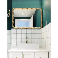 在飛比找ETMall東森購物網優惠-現代ins臥室波浪鏡子LED智能異形化妝鏡防霧壁掛浴室鏡藝術