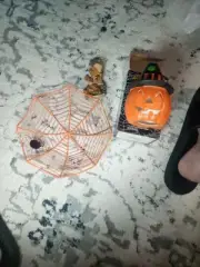 Metal Web Bowl With Spider & Vng Halloween Harvest 6" Pumpkin Candle Holder