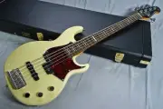 YAMAHA BBP35 Vintage White Electric Bass 5String Made in Japan