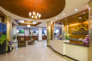 普吉島藍天飯店Azure Phuket Hotel