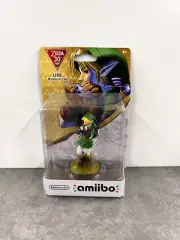 Nintendo Amiibo Legend of Zelda Ocarina of Time Link (with Box Protector!)