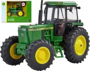 Model tractor Britains John Deere 4450 1:3 2 diecast vehicles