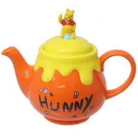 在飛比找momo購物網優惠-【小禮堂】Disney 迪士尼 小熊維尼 造型陶瓷茶壺 55