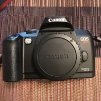 在飛比找蝦皮購物優惠-Canon單眼相機Eos888底片式單眼相機（9.5成新）