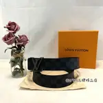 [我們的名牌精品店]~ LV M0213V 黑灰色棋盤格+黑色牛皮 石墨色 LOGO 85CM*40MM 雙面皮帶