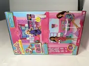 2009 Barbie Glam Vacation House 2 Floors Original Furniture Included Pack & Go