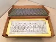 NEW Vintage Apple Design M2980 Mac Desktop Computer Keyboard 922-2832