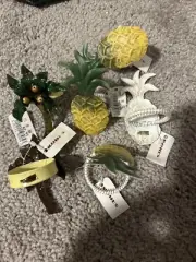 Pineapple Napkin Rings (4) Palm Tree Napkin Rings (2) NWT Kohls Metal