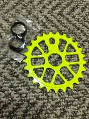 Hard Luck Sprocket 28T Alloy Day Glo Yellow Chainwheel