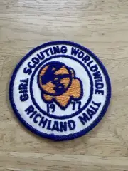 Vintage 1977 Girl Scout worldwide Richland mall patch. New