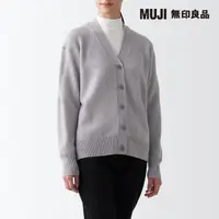 在飛比找momo購物網優惠-【MUJI 無印良品】女羊毛可水洗中密織V領開襟衫(共7色)