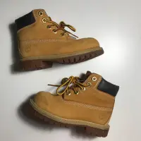 在飛比找蝦皮購物優惠-Timberland 踢不爛 小童基本款黃靴 工作靴 靴子 