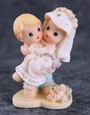 Shiah Yih Resin Bride and Groom child like wedding cake topper