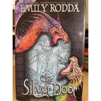 在飛比找蝦皮購物優惠-The Silver Door by Emily Rodda