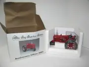 1/16 INTERNATIONAL HARVESTER FARMALL 400 TOY TRACTOR TIMES NIB 2002