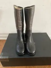NIB 100% AUTH Chanel G28488 Black/Brown Leather COCO Mark Flat Boots Sz 36.5