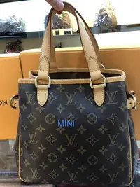 在飛比找Yahoo!奇摩拍賣優惠-::MINI名牌精品店:: LV M51156 字紋 名媛包