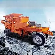 Compact Mobile Crusher – Versatile Crushing Machine for Rocks, Concrete, and Asphalt