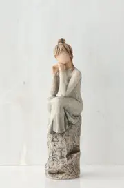 Willow Tree Figurine Patience Love is Patient by Susan Lordi 27537