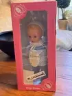 Vintage M.J. Hummel Engel Puppe Baby Girl Doll with Brown Hair & Outfit