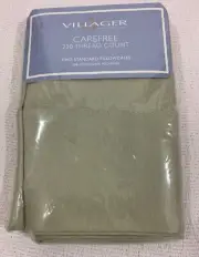 NIP Villager By Liz Claiborne Set (2) Pillowcases Standard Sage Green 200TC