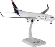 Pre-Build Replica 1:200 for B767-300F LATAM Cargo Miniature Scale Display Model Aircraft Toy for Collection Toy Airplane