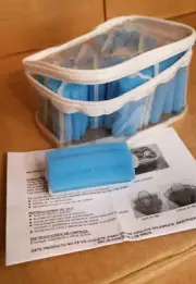 AVON 12-pc Blue Wavy Hair Rollers In Zip Case - Never Used - New Old Stock