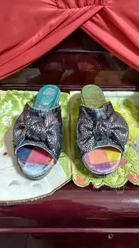 在飛比找Yahoo!奇摩拍賣優惠-MACANNA 麥坎納 義大利 真皮 楔型鞋 拖鞋 涼鞋 3