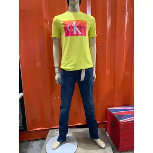 Levi's 男生低腰牛仔長褲/修身窄管/刷舊/牛仔褲 LEVIS-511-045112595 丹寧牛仔 經典