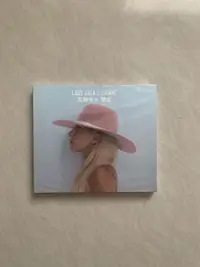 在飛比找Yahoo!奇摩拍賣優惠-Lady GaGa Joanne CD 喬安 豪華 首版未拆