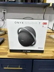 Harman Kardon Onyx Studio 7 Bluetooth Speaker - Black
