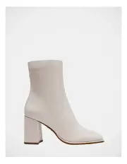 [Steve Madden] Jives Boot in Bone Patent