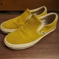 在飛比找蝦皮購物優惠-vans slip on 日版 鵝黃色 特殊色 限量 麂皮 