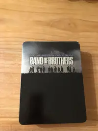 在飛比找Yahoo!奇摩拍賣優惠-二手 Band of Brothers 諾曼第大空降 鐵盒 