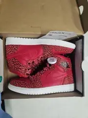 Nike Air Jordan 1 Retro Red Elephant Print Gym Red White SZ 9M