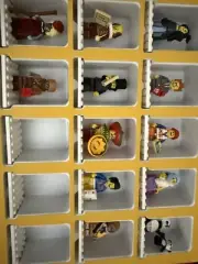 Lego Minifigure Collectors Box 121T2 With 12 Movie Minifigures