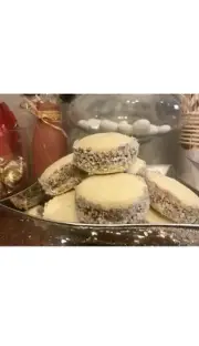 Alfajores of Maizena filled dulcede leche 15 Cookies beauty box