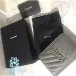 YSL SАINТ LAURENT 大象灰魚子醬牛皮扣式短夾 零錢包 銀色LOGO