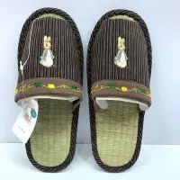 在飛比找Yahoo!奇摩拍賣優惠-日本進口 彼得兔 草蓆 室內拖鞋 30公分