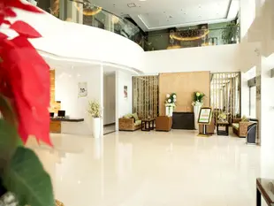 五悅景區連鎖酒店(臨安萬華廣場吳越街店)5yue Chain Hotel (Lin'an)