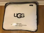 UGG DEVON DOWN ALTERNATIVE COMFORTER TWIN/TWIN XL 66"x90"