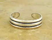 CUTE .925 STERLING SILVER STRIPED ADJUSTABLE TOE RING tr95