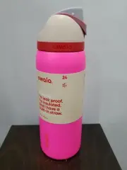 Owala FreeSip Stainless Steel Water Bottle / 32oz / Color: Can You See Me? *read