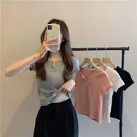 在飛比找momo購物網優惠-【D.studio】韓版設計感v領高腰短版上衣(短袖上衣短袖